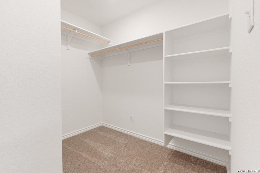 Spacious, unfurnished interior of a new home in Woodside Farms, Seguin (Image 23).