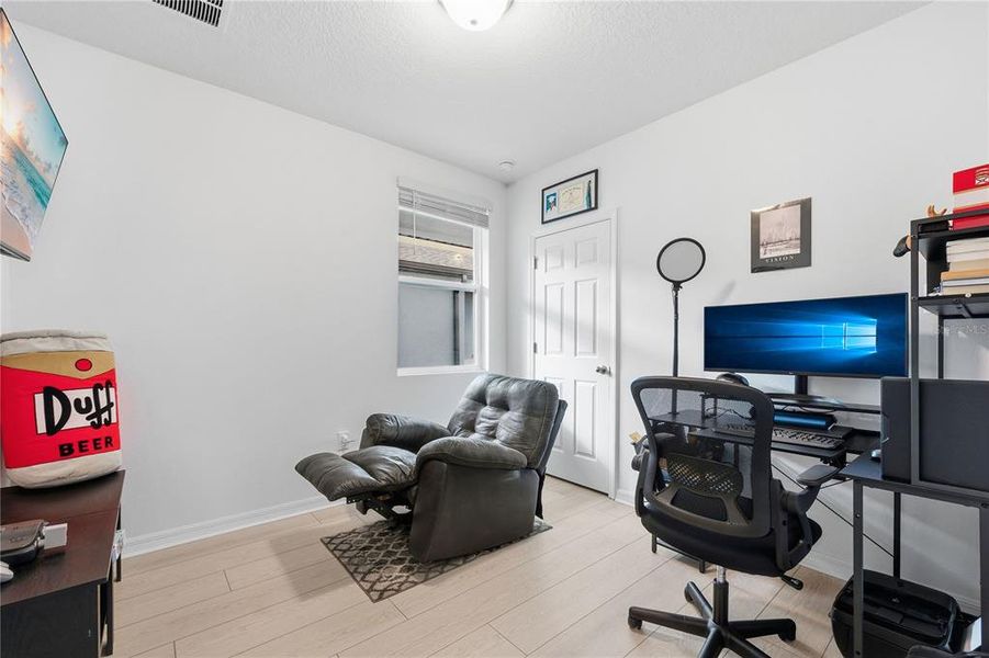 Furnished interior view inside a new home in , Haines City (Image 25).