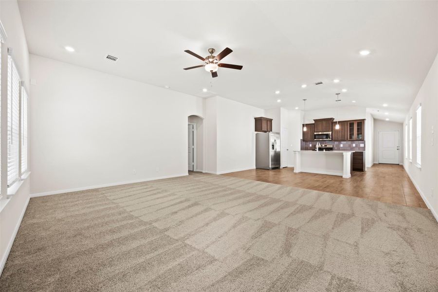 Spacious, unfurnished interior of a new home in Enclave at Dobbin, Magnolia (Image 32). Spacious, unfurnished interior of a new home in Enclave at Dobbin, Magnolia (Image 32).