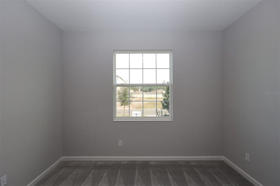 Spacious, unfurnished interior of a new home in Bay Lake Farms, St. Cloud (Image 30).