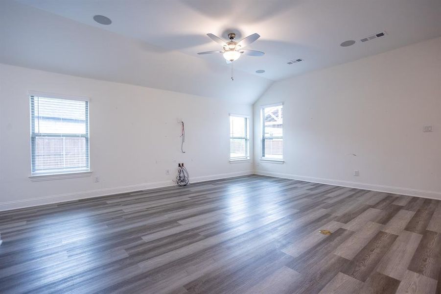 Spacious, unfurnished interior of a new home in , McKinney (Image 20).