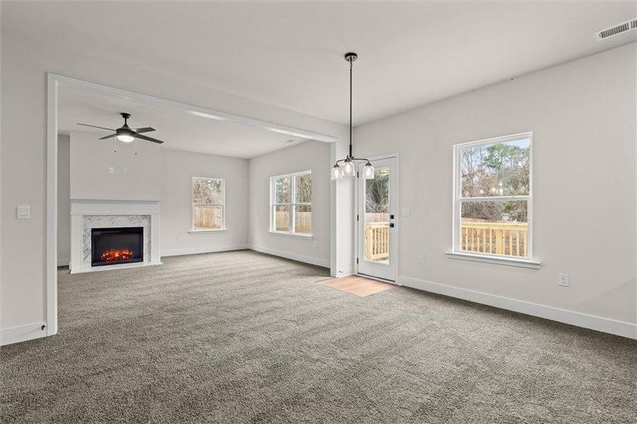 Spacious, unfurnished interior of a new home in Canterbury Villas, Carrollton (Image 18).