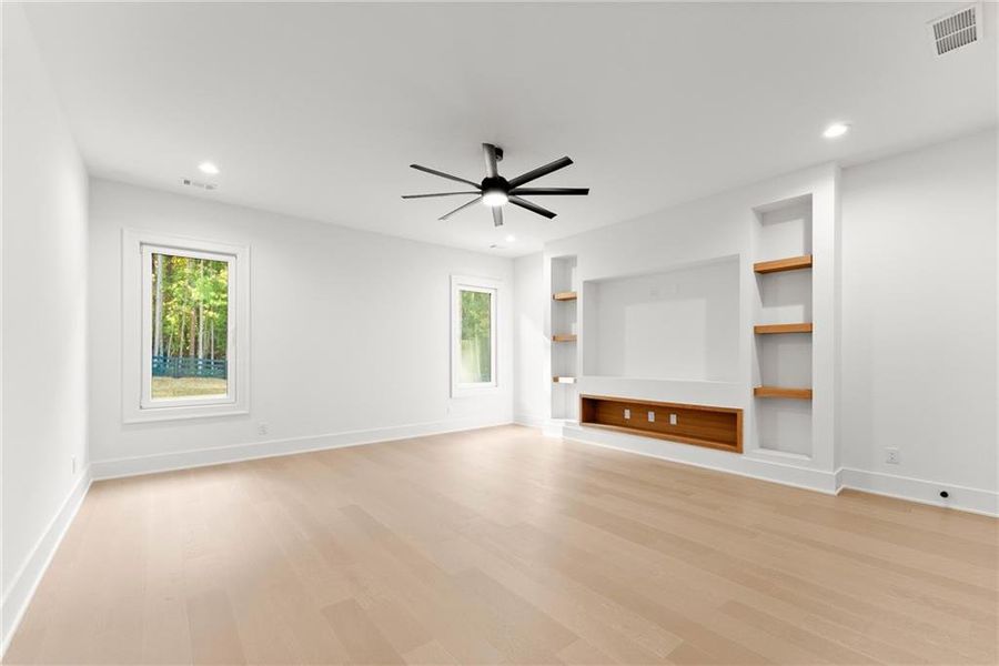 Spacious, unfurnished interior of a new home in , Hoschton (Image 88).
