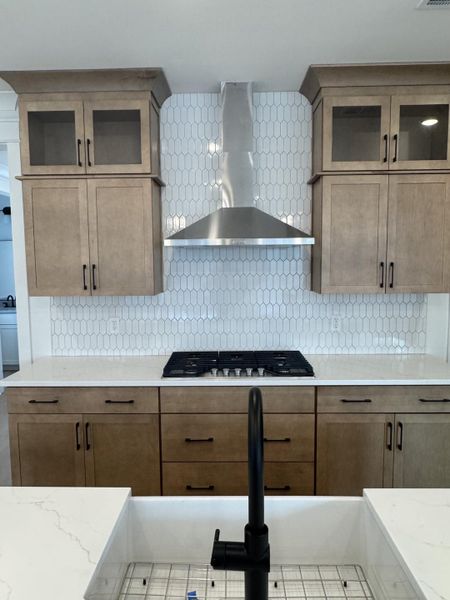 Image 32 of a home in Central Park.