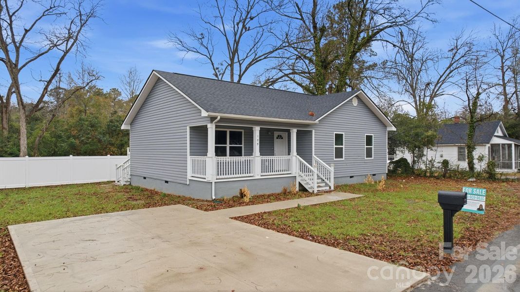 Exterior details and patio area of a home in , Orangeburg (Image 25).