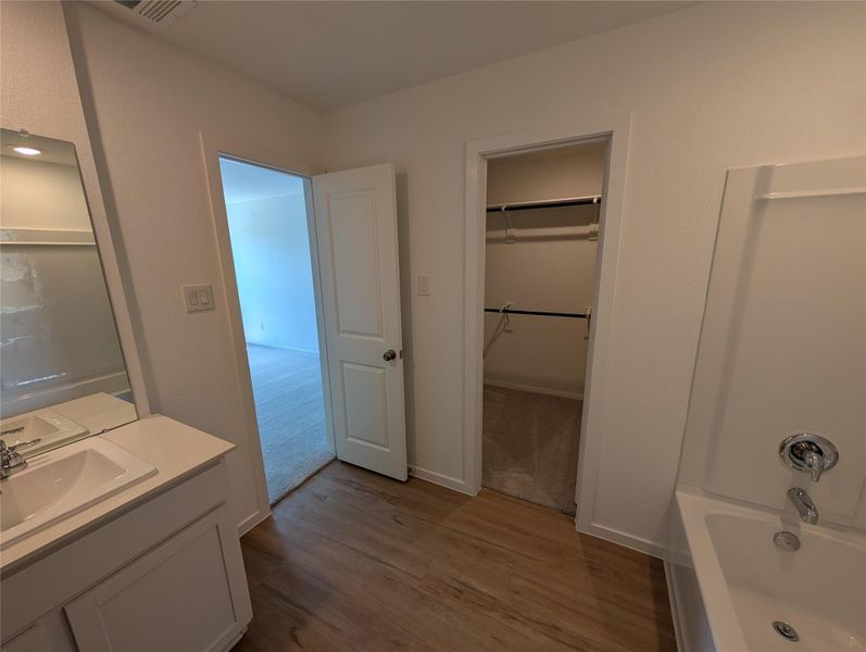 **Photos are representative only. This is not the actual homesite.**