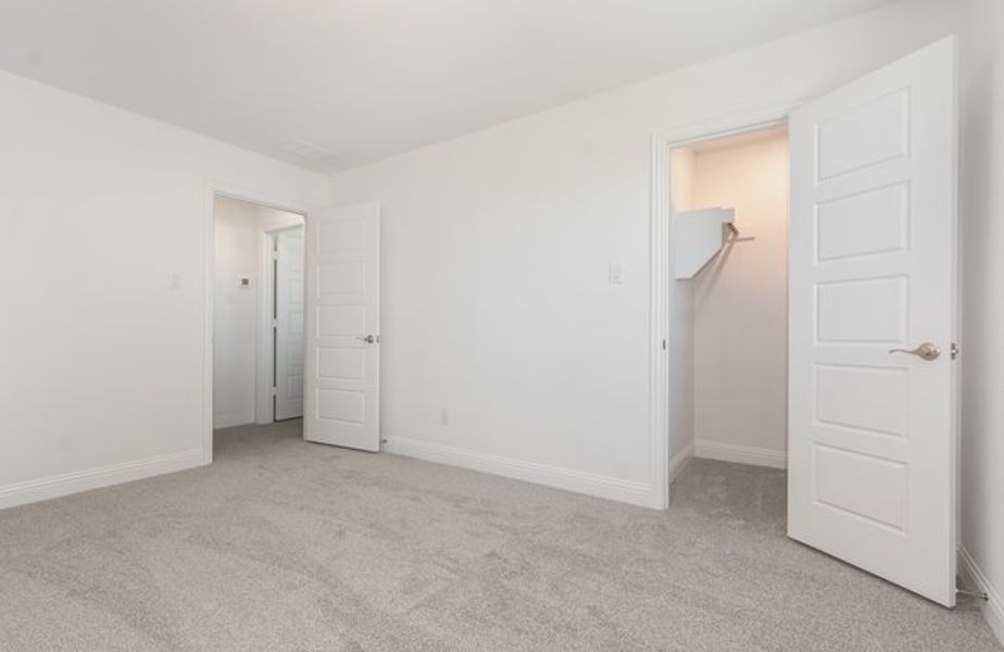 Representative unfurnished interior of a home built from the The Pine by Sumeer Homes in Stone Henge II, Sanger (Image 23). Representative unfurnished interior of a home built from the The Pine by Sumeer Homes in Stone Henge II, Sanger (Image 23).