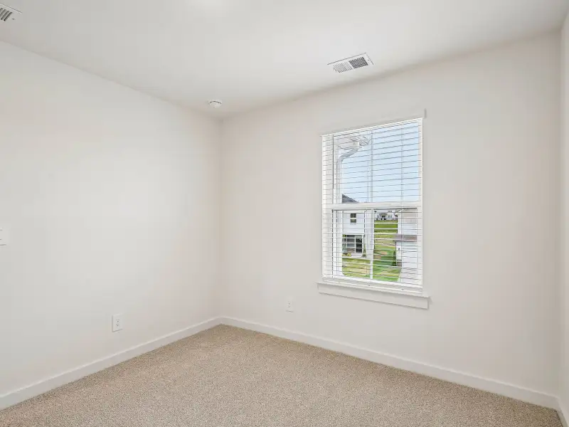 Spacious, unfurnished interior of a new home in Crestview - Ridge Series, Hermitage (Image 14).