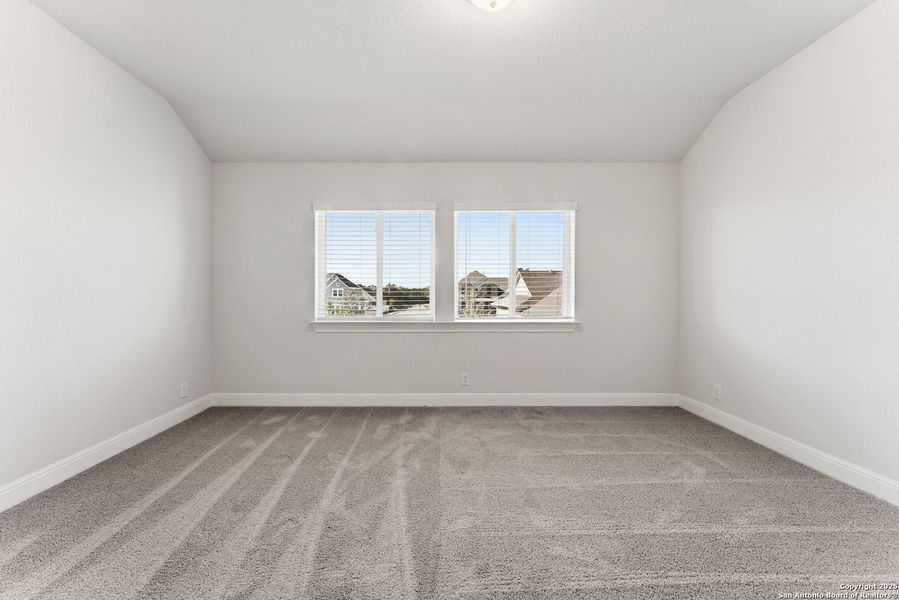 Spacious, unfurnished interior of a new home in Davis Ranch 60', San Antonio (Image 29).