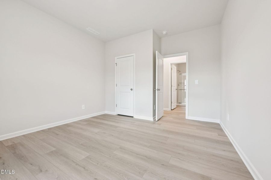 10 - Downstairs Bed