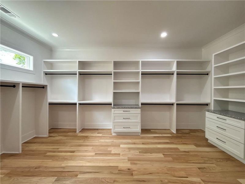 Spacious, unfurnished interior of a new home in , Buford (Image 68).