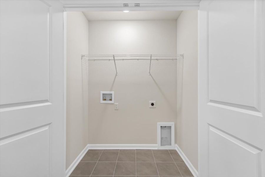 Spacious, unfurnished interior of a new home in Meece, Easley (Image 23).