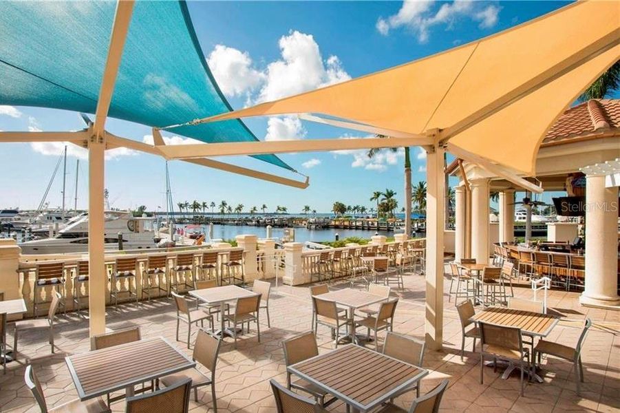 Community amenities in , Cape Coral (Image 32).