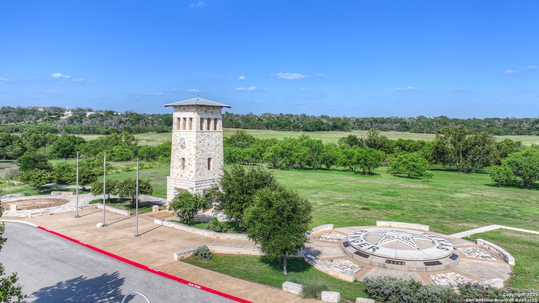 Image 15 of a home in Sonoma Oaks.