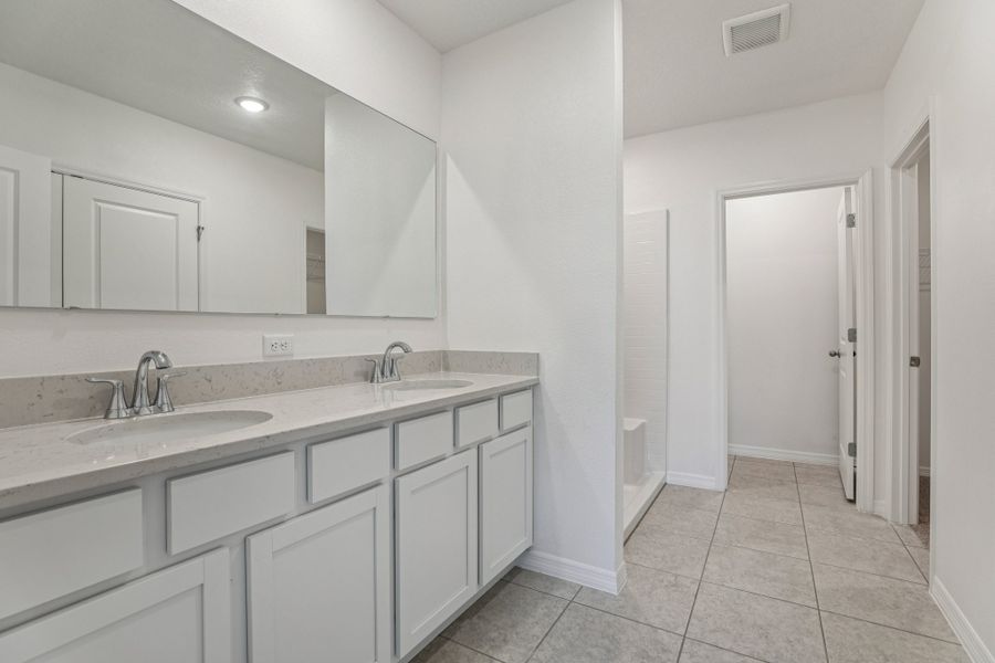 Representative furnished interior of a home built from the Vista by Maronda Homes in Heritage Station, Punta Gorda (Image 11).