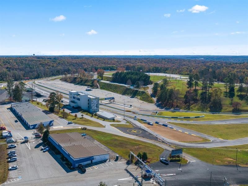 Image 77 of a home in Waypoint.