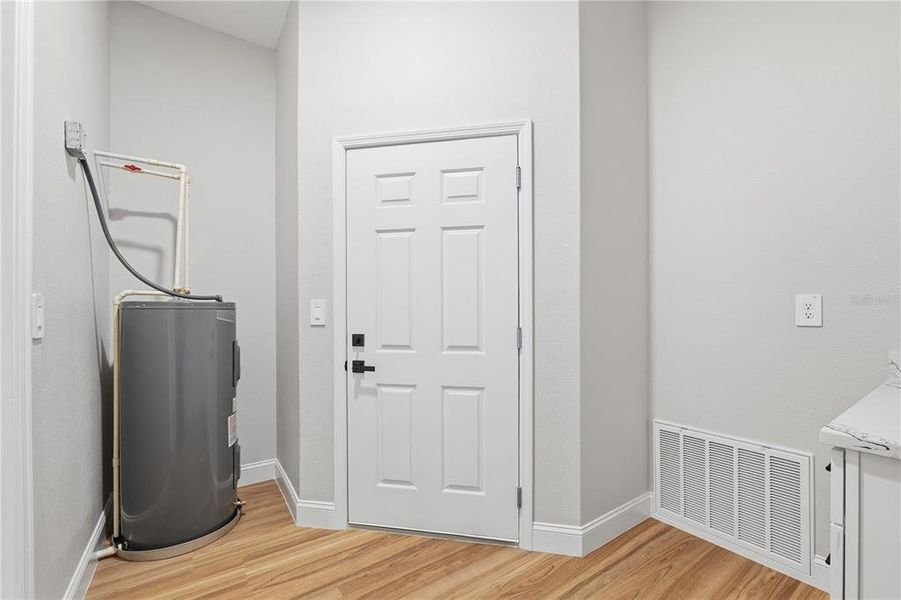 Furnished interior view inside a new home in , Webster (Image 16).