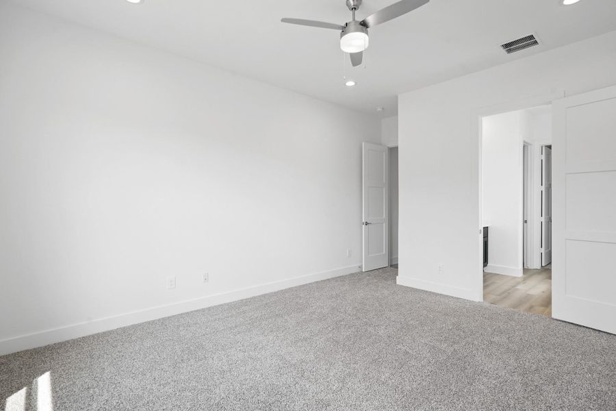 Spacious, unfurnished interior of a new home in Mill Creek Estates, Magnolia (Image 8).