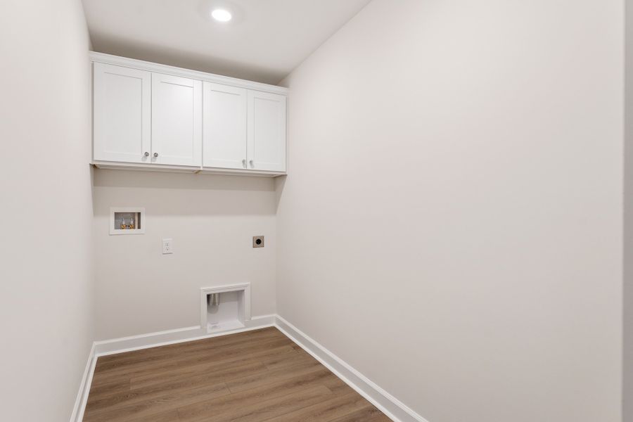 Spacious, unfurnished interior of a new home in Landmark Commons, Boiling Springs (Image 26).