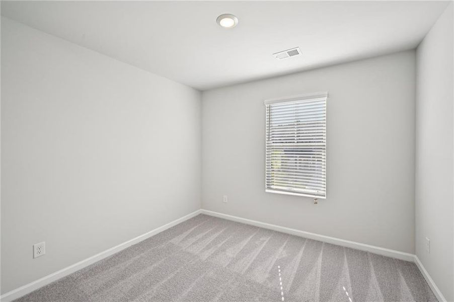 Spacious, unfurnished interior of a new home in Neely Farm, Covington (Image 29).