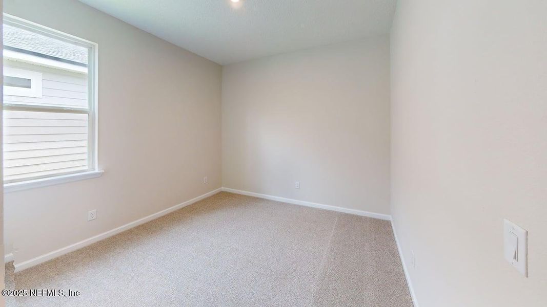 Spacious, unfurnished interior of a new home in Lakes at Bella Lago, Green Cove Springs (Image 14).