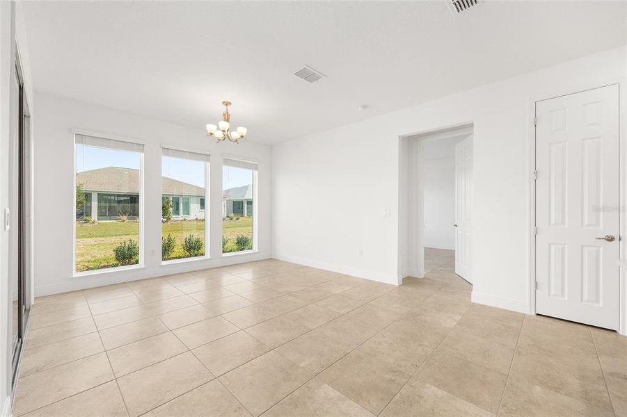 Spacious, unfurnished interior of a new home in , Ocala (Image 25).