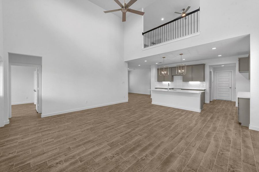 Spacious, unfurnished interior of a new home in Grand Mason Crossing, Katy (Image 24).