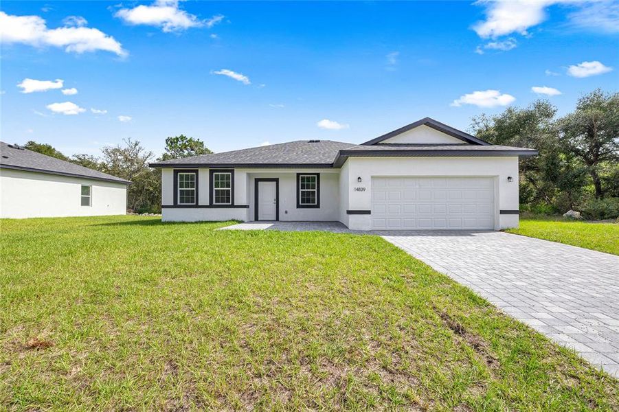 Exterior details and patio area of a home in , Ocala (Image 18).