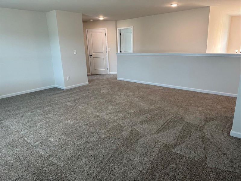 Spacious, unfurnished interior of a new home in Beckett Ranch, Auburn (Image 23).
