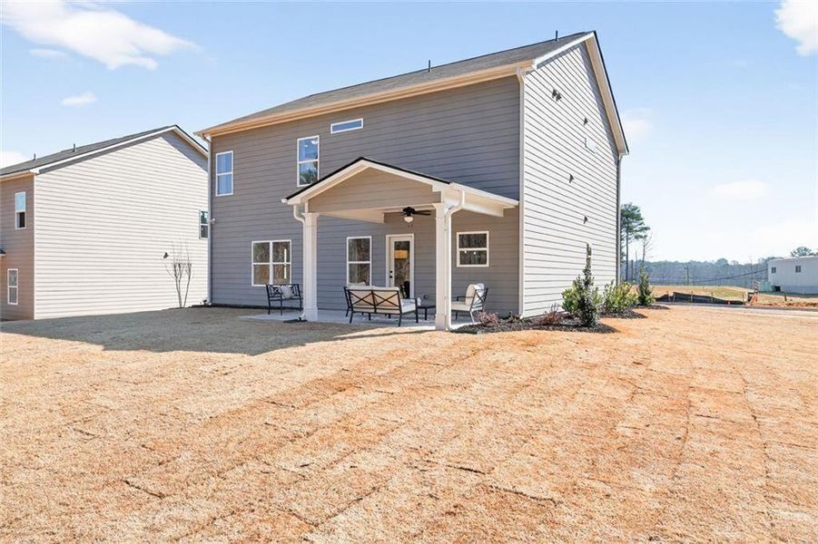 Exterior details and patio area of a home in Laurel Creek, Calhoun (Image 3).
