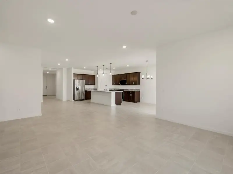 Spacious, unfurnished interior of a new home in Bella Vista Farms Reserve Series, San Tan Valley (Image 8).