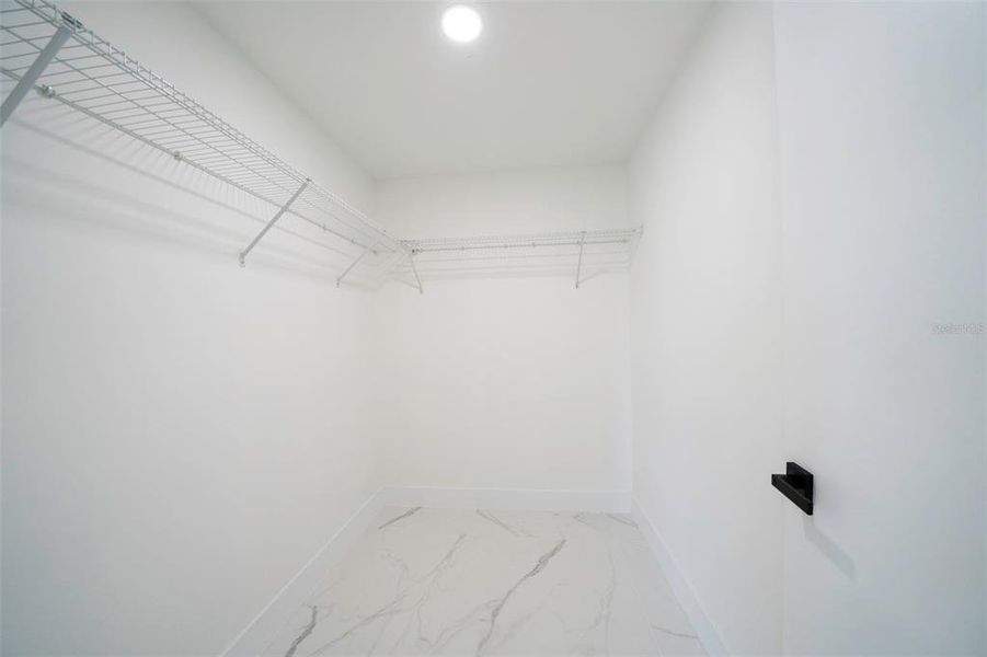 Spacious, unfurnished interior of a new home in , Punta Gorda (Image 26).