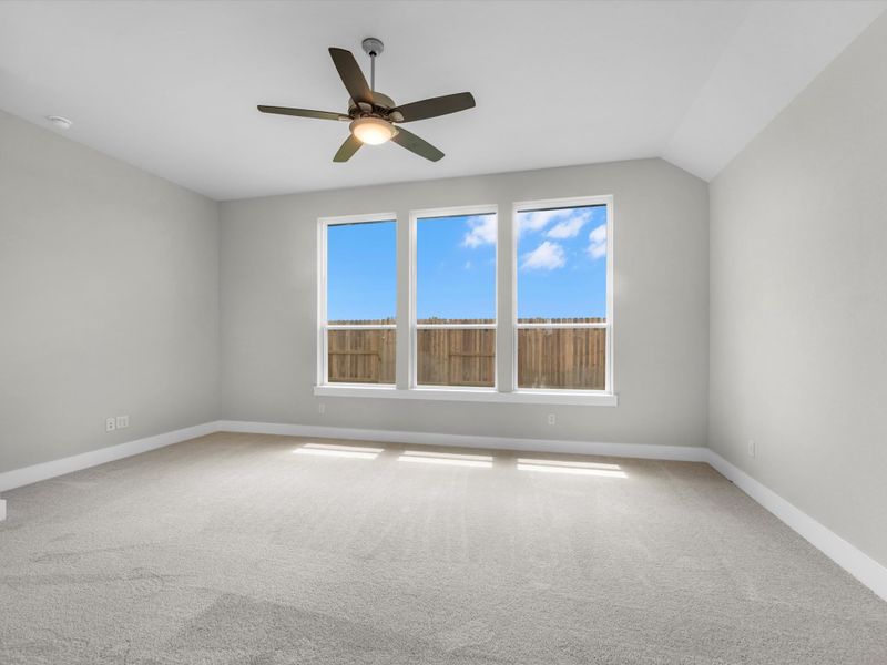 Spacious, unfurnished interior of a new home in Pecan Ridge, Fulshear (Image 16).