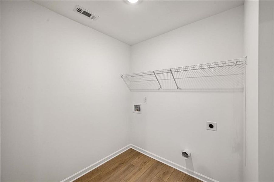 Spacious, unfurnished interior of a new home in Langston Reserve, Cartersville (Image 16).
