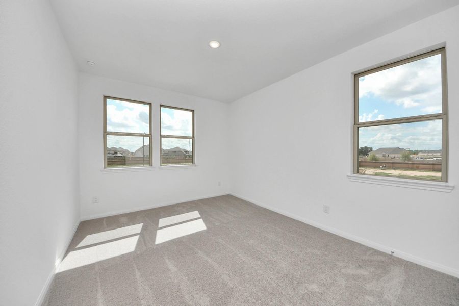 Spacious, unfurnished interior of a new home in 50' Traditional Homes at Elyson, Katy (Image 12).