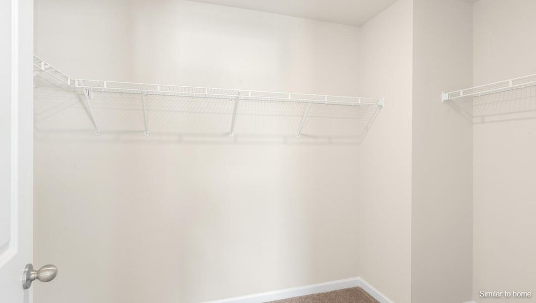 Spacious, unfurnished interior of a new home in Bella Point, Bolivia (Image 27).