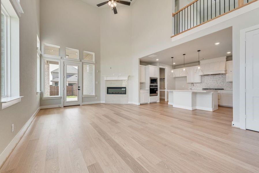 Spacious, unfurnished interior of a new home in Trails at Cottonwood Creek, Fate (Image 20).