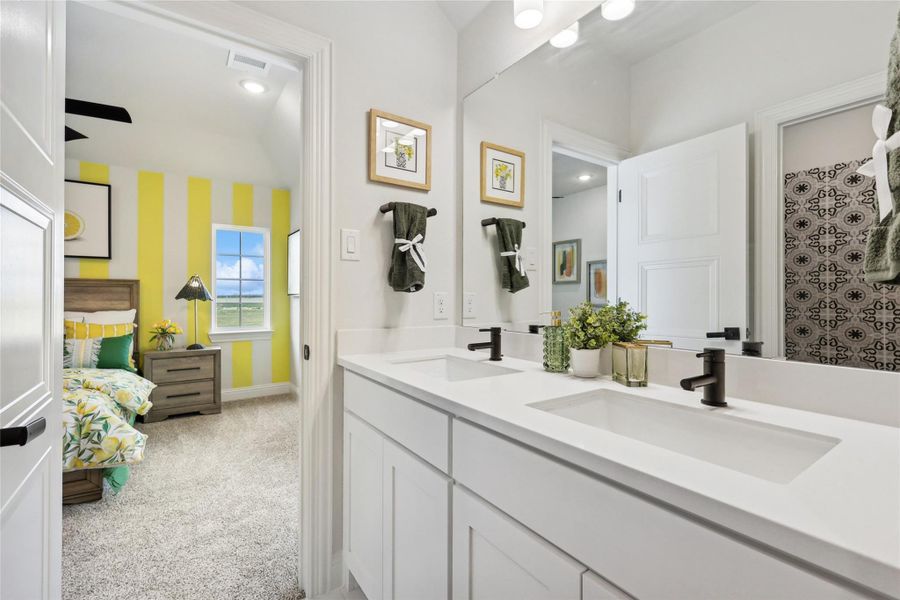 Model home photos of similar floorplans, not pictures of actual home. Model home photos of similar floorplans, not pictures of actual home.