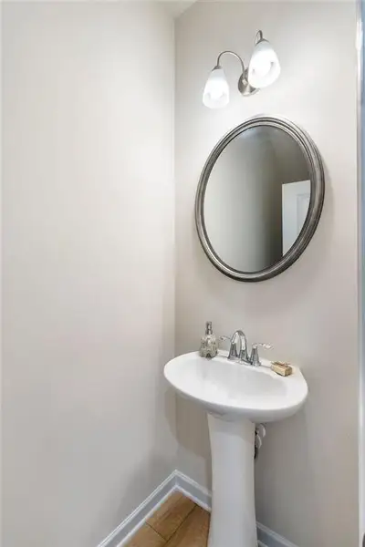 Image 36 of a home in .