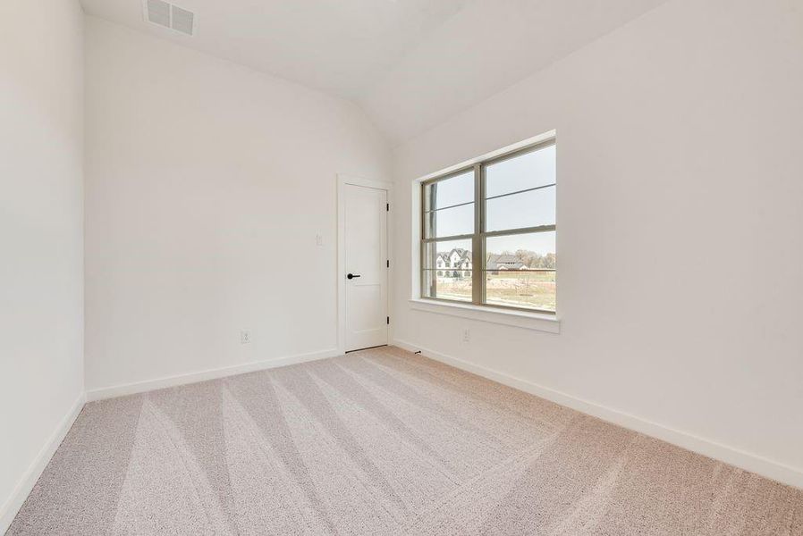 Spacious, unfurnished interior of a new home in Chatham Reserve, Providence Village (Image 19).