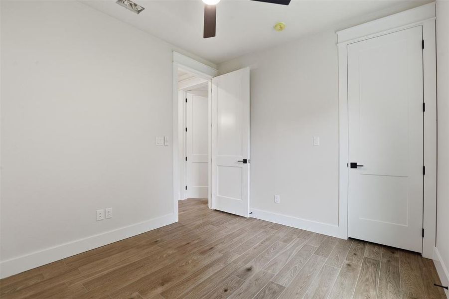 Spacious, unfurnished interior of a new home in , Granbury (Image 17).