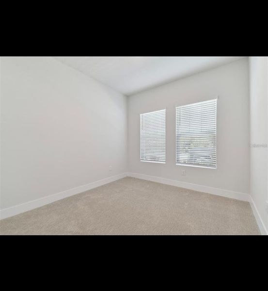 Spacious, unfurnished interior of a new home in Westshore Crossing, Tampa (Image 16).