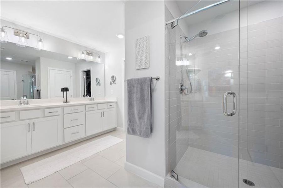 Furnished interior view inside a new home in , Smyrna (Image 8).