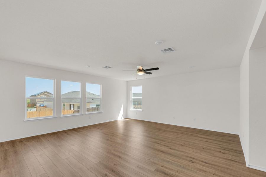 Spacious, unfurnished interior of a new home in Sonterra - Cool Water, Jarrell (Image 20). Spacious, unfurnished interior of a new home in Sonterra - Cool Water, Jarrell (Image 20).