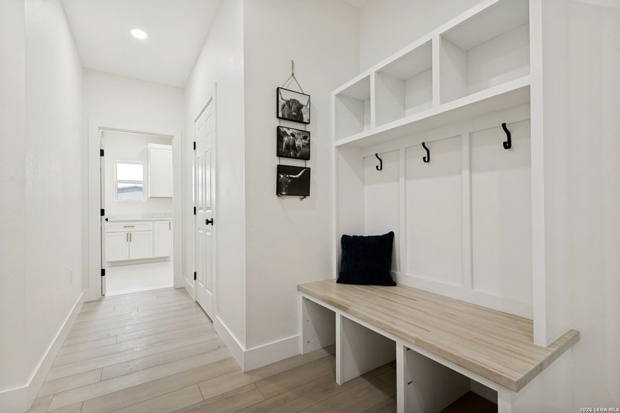 Furnished interior view inside a new home in , Atascosa (Image 12).