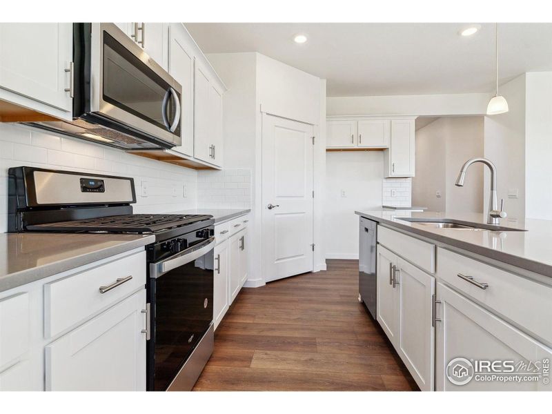 Furnished interior view inside a new home in Vista Meadows, Fort Lupton (Image 8). Furnished interior view inside a new home in Vista Meadows, Fort Lupton (Image 8).