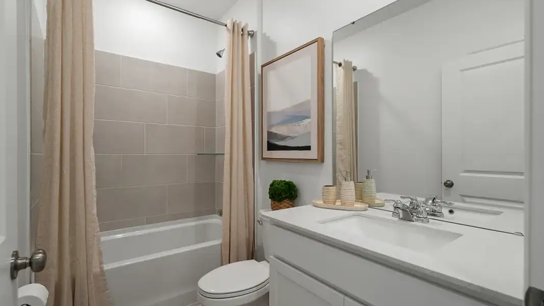 Grove Core FL N128 Jagger Bath2 1of1 F1 Base2 12 18 25
