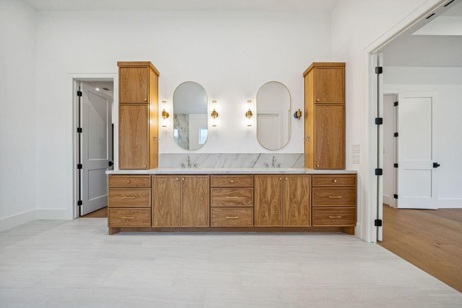 Furnished interior view inside a new home in , Bellaire (Image 26).