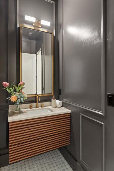 Furnished interior view inside a new home in , Roswell (Image 49).