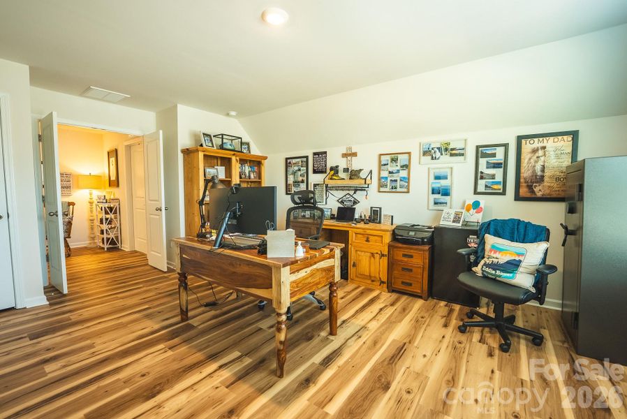 Furnished interior view inside a new home in Falls Cove, Troutman (Image 9).
